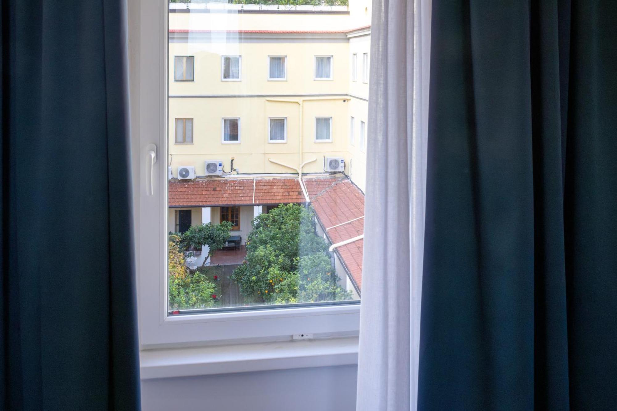 Готель Palazzo Cappuccini Art Relais Неаполь Екстер'єр фото